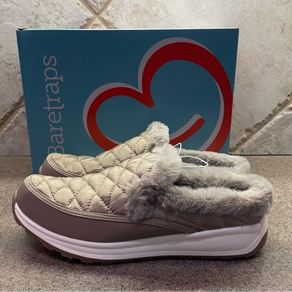 🆕 BareTraps Quilted Lined Slipper Mules Clogs, Taupe - Picture 1 of 6